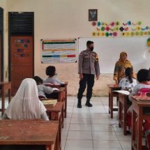 Police Goes to School, Bhabinkamtibmas Pulau Lancang Ajak Para Pelajar Ranji Belajar dan Hormati Guru