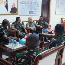 Uskup Agung Mandagi Dan Danrem 174/ATW Siap Bersinergi Membangun Papua Dengan Cinta Kasih