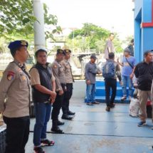 Personil Polres Kep. Seribu Laksanakan Pengamanan di Dermaga Marina Ancol
