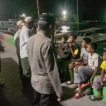 Patroli Ramadhan Polsek Kep. Seribu Utara, Himbau Remaja Tidak Nongkrong Larut Malam