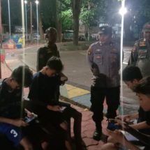 Patroli Ramadhan Himbau Remaja Pulau Panggang Tidak Nongkrong Larut Malam