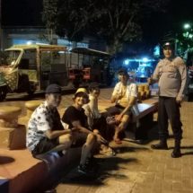 Polsek Kepulauan Seribu Utara Cegah Kenakalan Remaja Pada Malam Hari