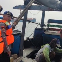 Patroli Rutin Polair Polres Kepulauan Seribu Menjaga Keamanan Perairan dan Sambangi Nelayan