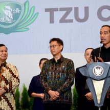Menhan Prabowo Dampingi Presiden Jokowi Resmikan Tzu Chi Hospital
