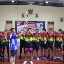 Tim Bola Voli Tiga Pilar Plus Borobudur Sabet Juara Pertama Kapolresta Magelang Cup