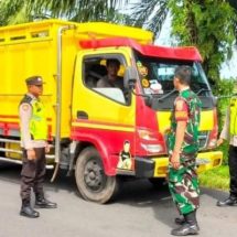 Tingkatkan KRYD, Anggota Polsek Buay Madang Bersinergi Bersama TNI