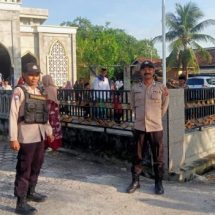 Kapolsek Buay Madang Pimpin Personil Laksanakan Pengamanan Sholat Idul Adha