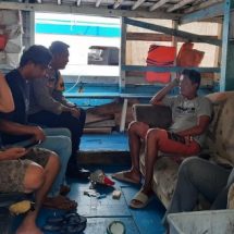 Bhabinkamtibmas Pulau Tidung Berikan Himbauan kepada Pemilik Kapal Ojek untuk Utamakan Keselamatan Penumpang