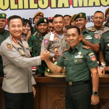 Hari Bhayangkara, Puluhan Personel TNI, Kejaksaan dan Pemda, Bawa Tumpeng Datangi Polresta Magelang