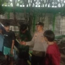 Polsek Kepulauan Seribu Utara Gelar Patroli Malam Dialogis untuk Mengatasi Kenakalan Remaja di Pulau Kelapa