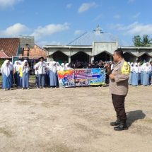 Antisipasi Kenakalan Remaja, Polsek Buay Madang Sosialisasi Himbauan dan Pemasangan Banner di SMA Negeri 1