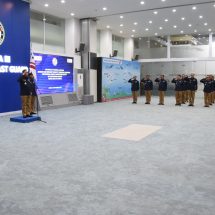 Dua Hari Menjabat, Kepala Bakamla RI Melepas Personel Latihan ke Korea Selatan