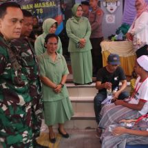 Peringati HUT TNI ke 78, Abituren Akmil Angkatan 2001 Adakan Khitanan Massal di Jakbar