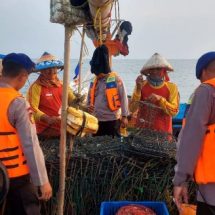 Satuan Polair Polres Kepulauan Seribu Intensifkan Patroli Laut di Perairan Pulau Ayer untuk Mencegah Kejahatan Laut