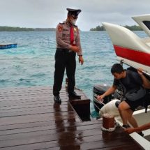 Satuan Pam Obvit Polres Kep. Seribu Sajikan Pelayanan Humanis untuk Wisatawan Menuju dan dari Kepulauan Seribu