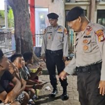 Polsek Kepulauan Seribu Utara Gelar Patroli Malam Rutin di Pulau Harapan untuk Antisipasi Kenakalan Remaja