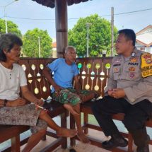 Bripka Marwansyah Ajak Warga Pulau Pramuka Menjaga Keamanan dan Keberlangsungan Pemilu 2024