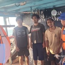 Team Patroli Satpolair Polres Kepulauan Seribu Himbau Keselamatan dan Sukseskan Pemilu 2024 di Perairan Pulau Untung Jawa