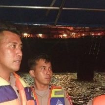 Patroli Malam Laut Dialogis Satpolair Polres Kepulauan Seribu di Perairan Pulau Damar: Himbau Keselamatan Berlayar