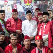 Jalin Silaturahmi Polres Jaktim Hadiri Pelantikan Laskar Adat Betawi Dan Berikan Yankes