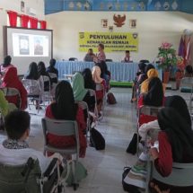 Sat Binmas Polres Kepulauan Seribu Berikan Penyuluhan Anti Narkoba dan Kenakalan Remaja kepada Siswa SMPN 133 Pulau Pramuka